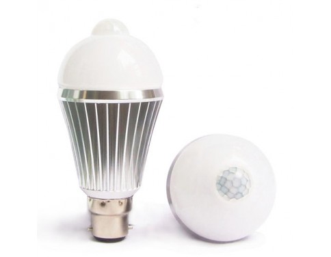 7W LED Security PIR Motion Sensor Light Bulb Warm Cool White B22 Bayonet